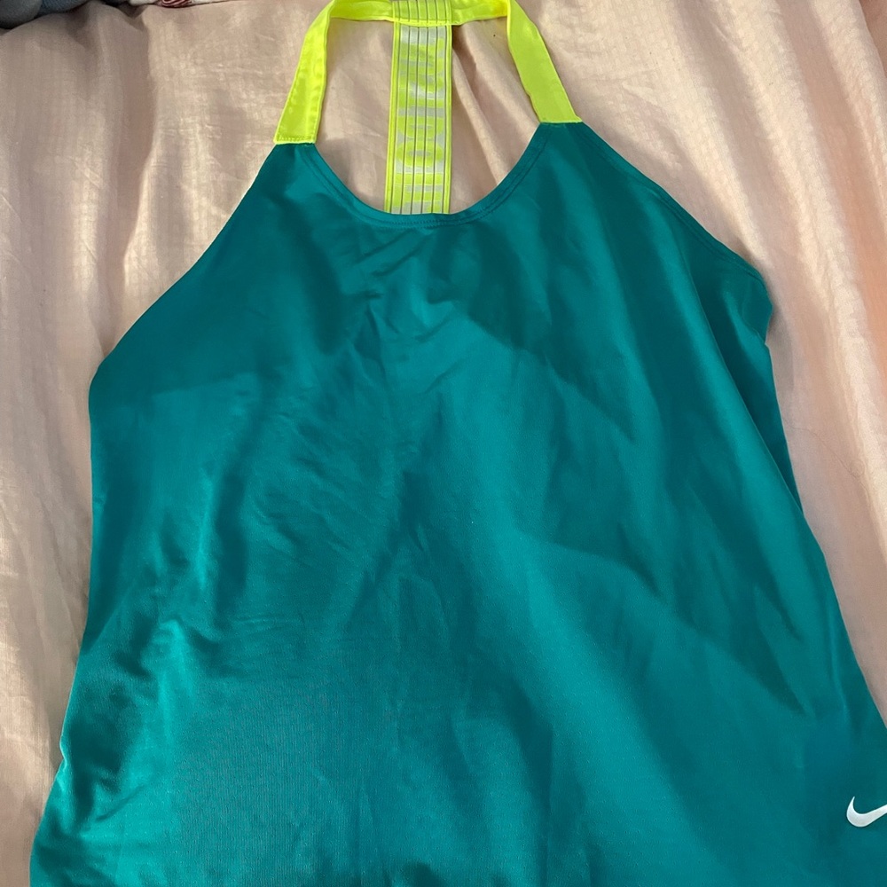 Nike dri-fit tank